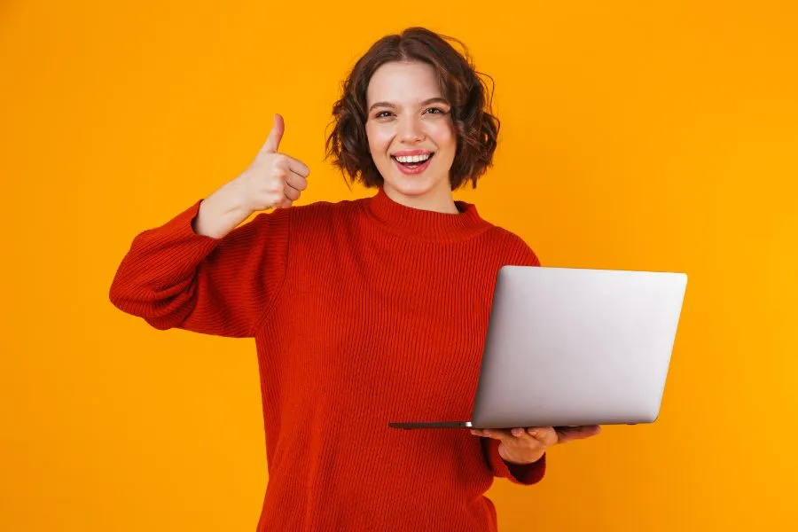 Spy on Competitors' Ads with Minea