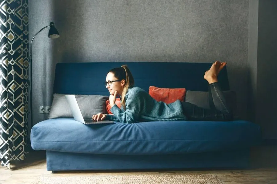 10 Effortless Lazy Girl Side Hustles to Boost Your Income